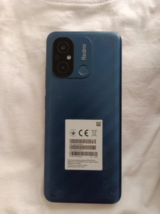 Xiaomi 12C + funda azul