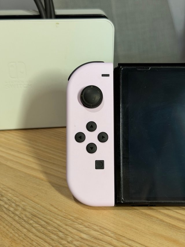 ¡Muy BUEN Estado! Nintendo Switch OLED + Accesorio