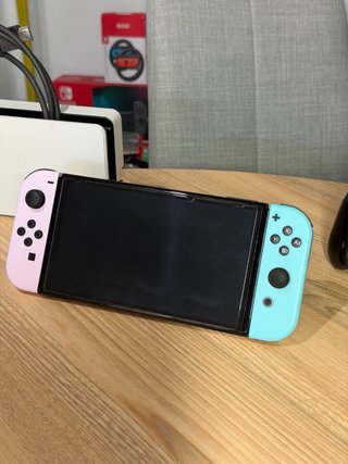 ¡Muy BUEN Estado! Nintendo Switch OLED + Accesorio