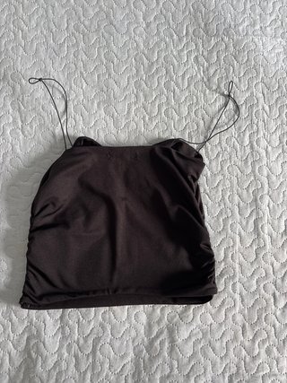 Top AMISU negro drapeado tirantes S