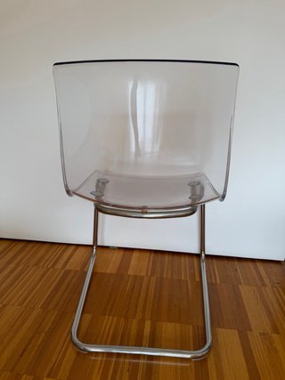 Silla Ikea TOBIAS transparente moderna