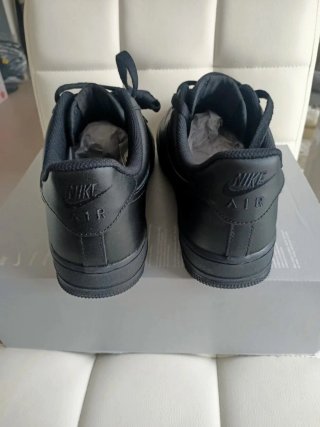 Nike Air Force 1 Low Talla 41 Negras