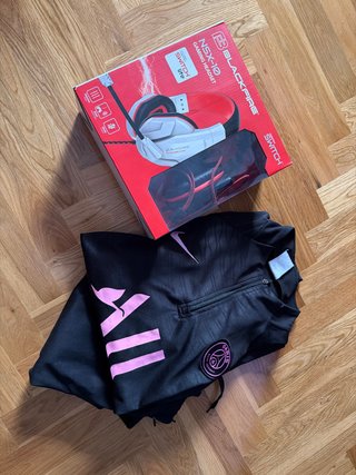 Lote: Chándal PSG y Cascos Gaming Blackfire