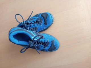 Botas montaña Quechua Talla 35 Azul
