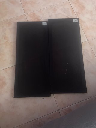Altavoces Negro y Marrón