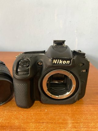 Nikon D7100 Cámara Réflex + 2 Objetivos