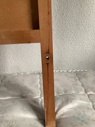 Cabecero de cama antiguo de madera