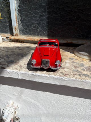 Sobre Sorpresa Coche 1/18