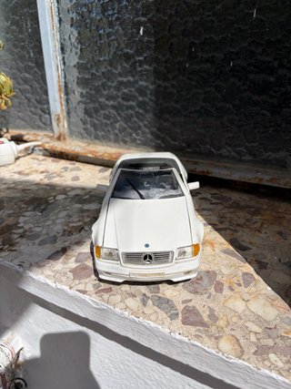 Sobre Sorpresa Coche 1/18