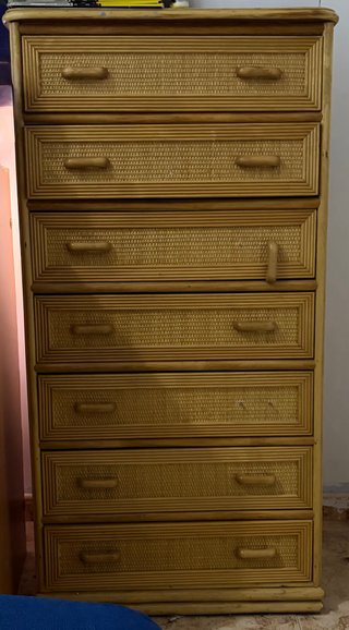 Cómoda de Rattan y Madera
