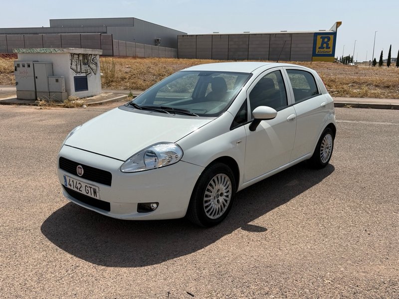 FIAT Punto 2009 - foto 1