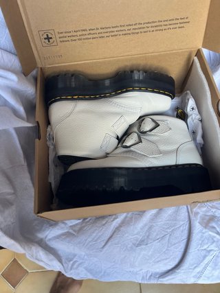 Botines Dr. Martens Corazón Blanco Piel