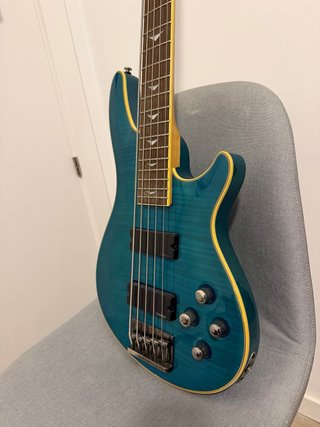Schecter Omen Extreme-5 Bajo Eléctrico 5 Cuerdas