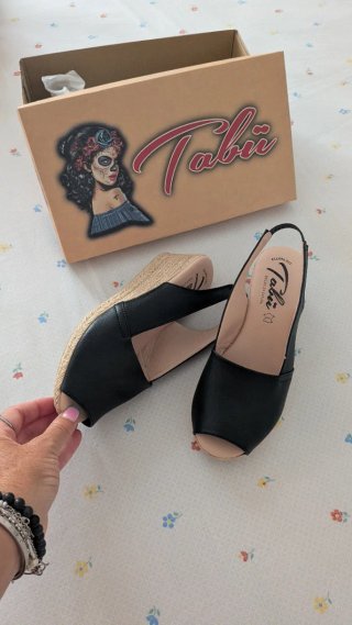 Zapatos de cuña negros Tabii