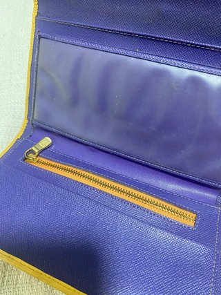 Cartera Louis Vuitton Amarilla Dorada
