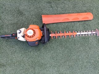 Corta setos Stihl con mango giratorio
