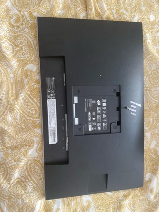 Pantalla HP 60Hz VGA HDMI DP