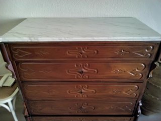 Cómoda de madera