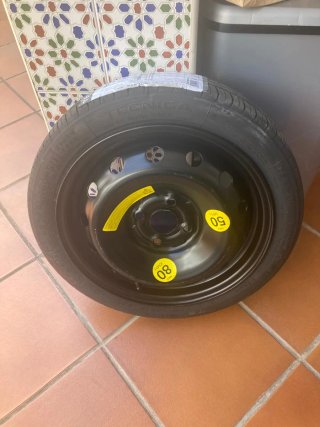 Rueda de repuesto tipo galleta 15" – NUEVA/SIN USO