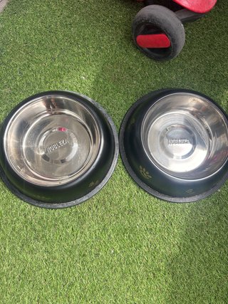 2 comederos para perros NOBLEZA