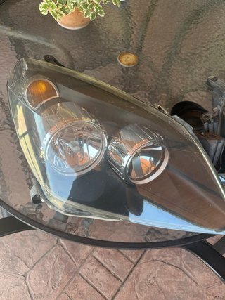 Faros Opel Astra H GTC