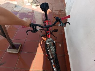 Bicicleta Infantil Btwin Roja