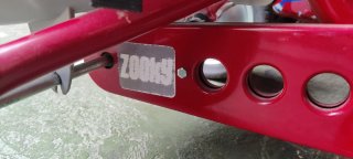 Zooky Triciclo metálico rojo con empujador