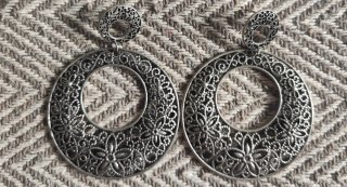 Pendientes plateados aros grandes