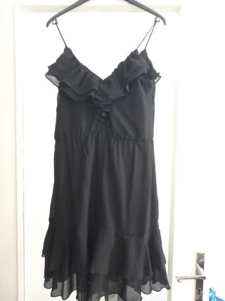 Vestito H&M nero con volant