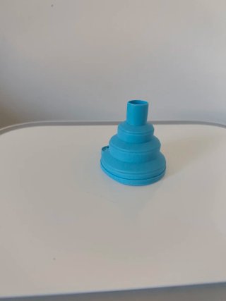 Imbuto in silicone pieghevole