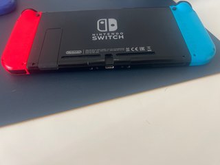 Nintendo Switch Azul y Rojo