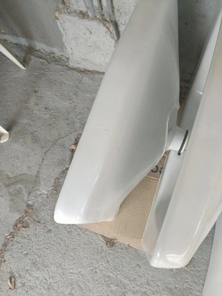 Lavabo de porcelana blanco con pie 10€ los dos