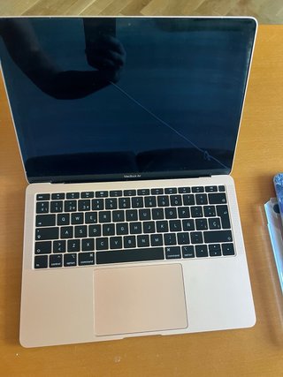 MacBook Air 13 2019 + Carcasa