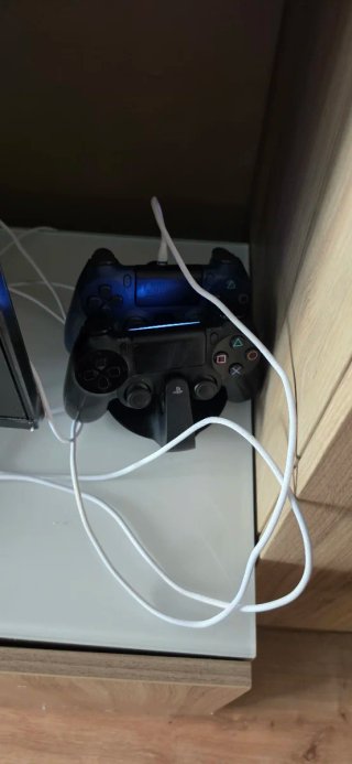 Consola Sony PS4 Negra
