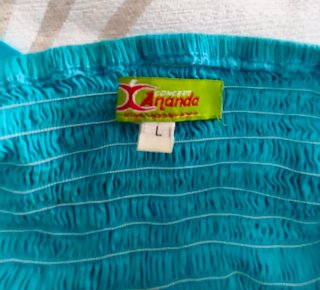Top halter azul y marrón con bordados