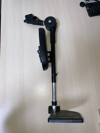 Soporte pierna izquierda para silla de ruedas.