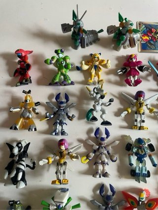 Lote Figuras Medabots