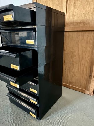 Archivador Kartell Negro Plástico