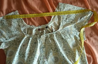 Blusa estampada manga corta