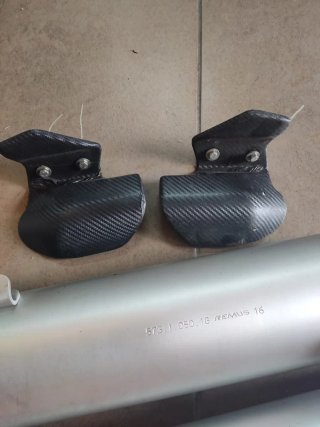 Tubos escape Ducati Monster y protecciones