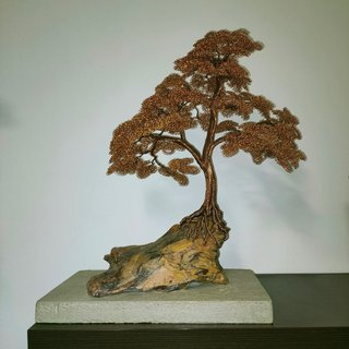 Árbol de cobre artesanal