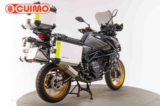 QJ MOTOR SRT 900 SX