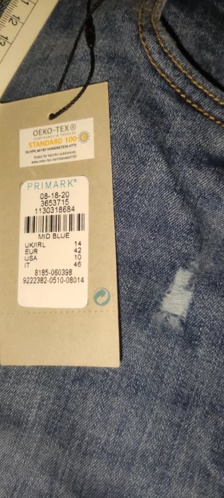 Pantalón 42 vaquero Primark Roto