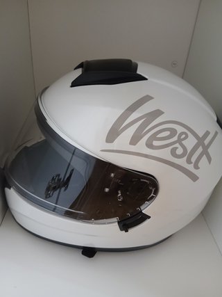 Casco de moto blanco integral