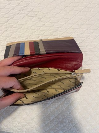 Cartera de piel roja Privata