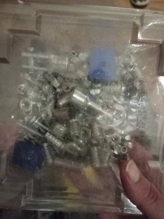 oFERTA...caja con tornillos arandelas y otras cost