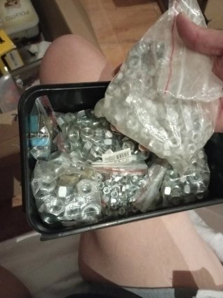 oFERTA...caja con tornillos arandelas y otras cost