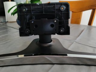 Pie TV Samsung Curvo