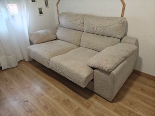 Sofá 2 plazas extensible beige