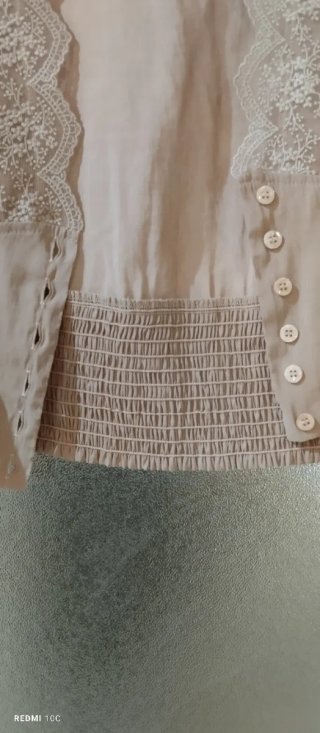 Blusa Zara rosa palo con encaje